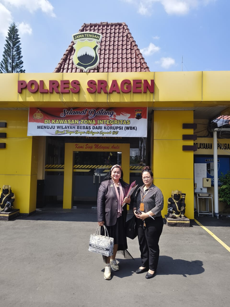 KUASA HUKUM DUGAAN KORBAN PENGANIAYAAN, RHIKA PERMATASARI, SH. MH, UNGKAP KRONOLOGI PERISTIWA DAN LAPORAN BALIK PASCA PENGUNGKAPAN PUNGLI DI SRAGEN