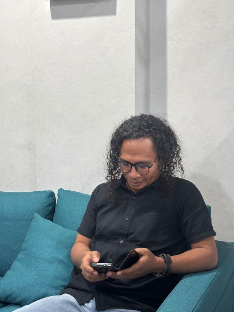 ADVOKAT COSMAS JO OKO: “MASYARAKAT SIPIL KOK DIBORGOL OLEH TNI? DASAR HUKUMNYA APA?” TIM KUASA HUKUM TEGUH RIYANTO PERTANYAKAN DUGAAN TINDAKAN PEMBORGOLAN DAN PERLAKUAN TERHADAP WARGA SIPIL DI SRAGEN