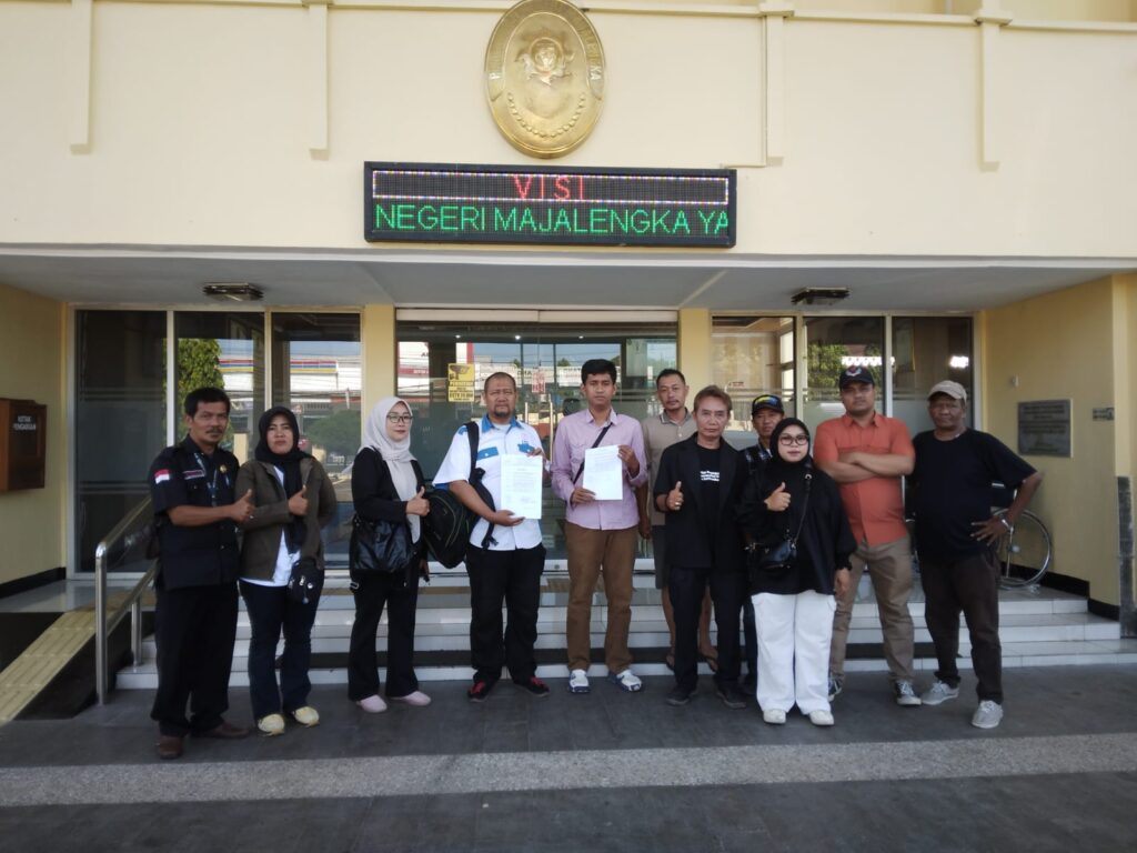 Sidang Keenam Perkara Nomor 57/Pid.B/2026/PN Mjl, Keluarga Korban Didampingi PPWI, LAKI, dan ELANG MAS Minta Hukuman Maksimal serta Pemulihan Hak Anak