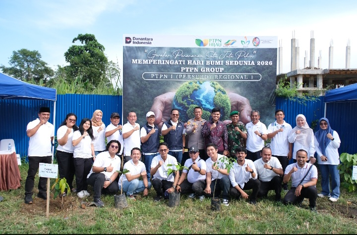 PTPN I Regional 1 dan Forkopimcam Tanjung Morawa Tanam 300 Pohon Peringati Hari Bumi dan HUT Deli Serdang ke-80