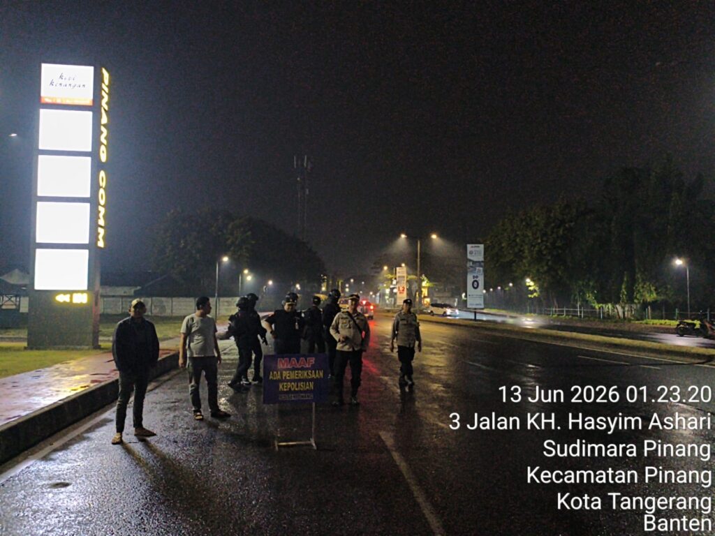 Patroli Gabungan Polsek Pinang dan Brimob Ciptakan Rasa Aman bagi Masyarakat