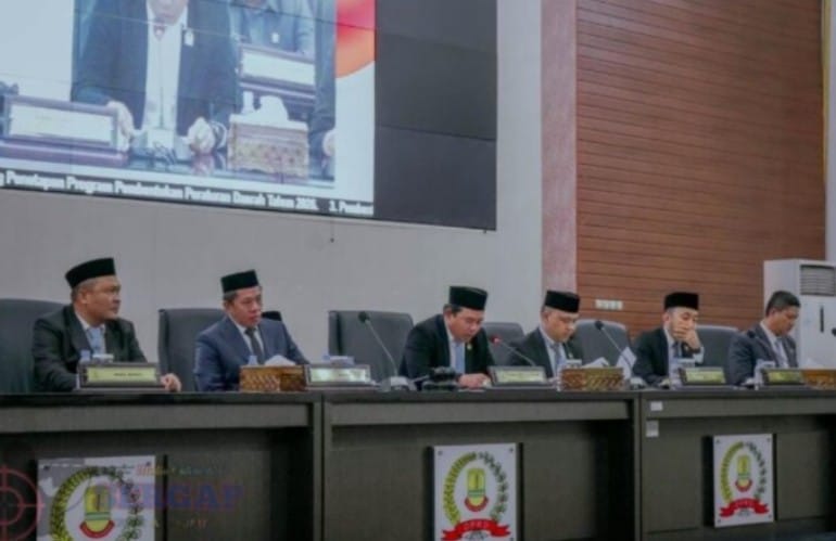 DPRD Karawang Gelar Rapat Paripurna Bahas Pertanggungjawaban APBD 2025 hingga Proyeksi KU-PPAS 2027