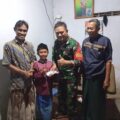 Babinsa Kasembon Berikan Layanan Sunat Gratis Door to Door bagi Warga Kurang Mampu