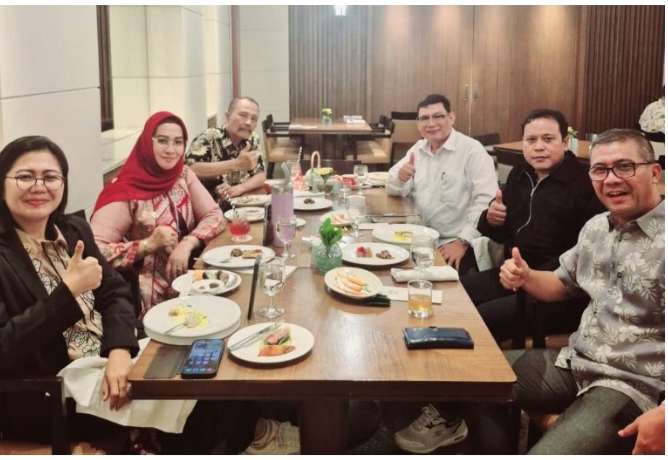 ROMBONGAN KOMENWA INDONESIA KUNJUNGI KETUA UMUM GIBRANHOLIC RI PROF. DR. BOY ARSA