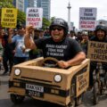 DEWAN PAKAKR DPP LSM ELANG MAS Prof DR Sutan Nasomal : Tidak Perlu Takut Dengan Aksi Demo Besar. Di Sinilah Ruang Kebaikan Komunikasi Rakyat & Pemerintah Semakin Sehat Terbentuk