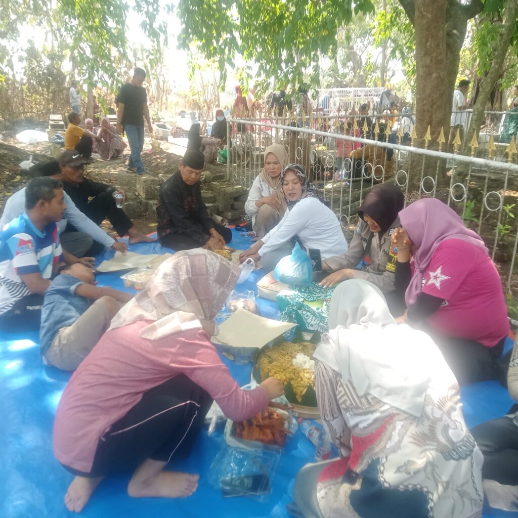 Lestarikan Adat Dan Budaya Warisan Leluhur Warga Desa Drokilo Gelar Sedekah Bumi
