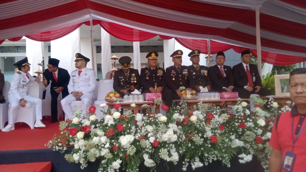 Semarak HUT ke-81 RI, Pemkab Purwakarta Gelar Upacara dan Pawai di Depan Bank BJB, Bupati Saepul Bahri Pimpin Langsung