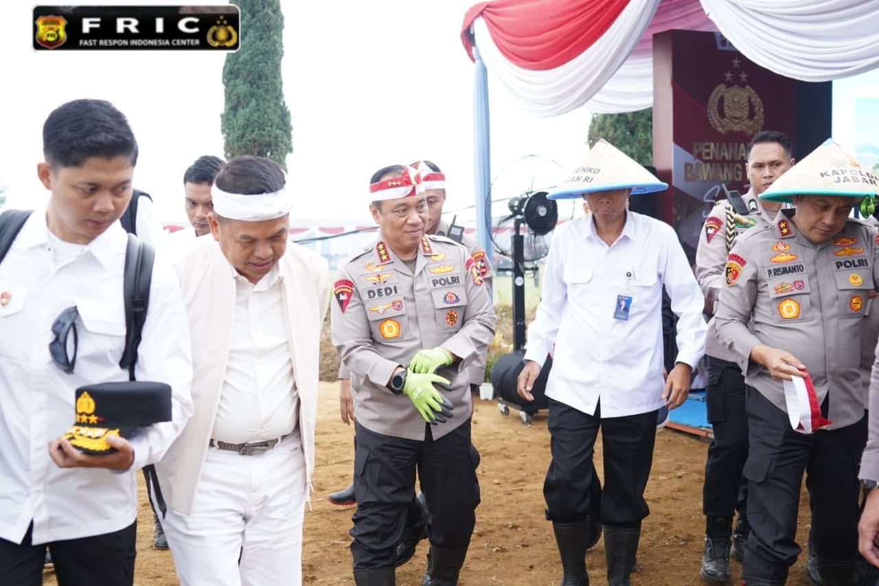 Wujudkan Swasembada, Waka Polri Pimpin Langsung Penanaman Perdana Bawang Putih Serentak