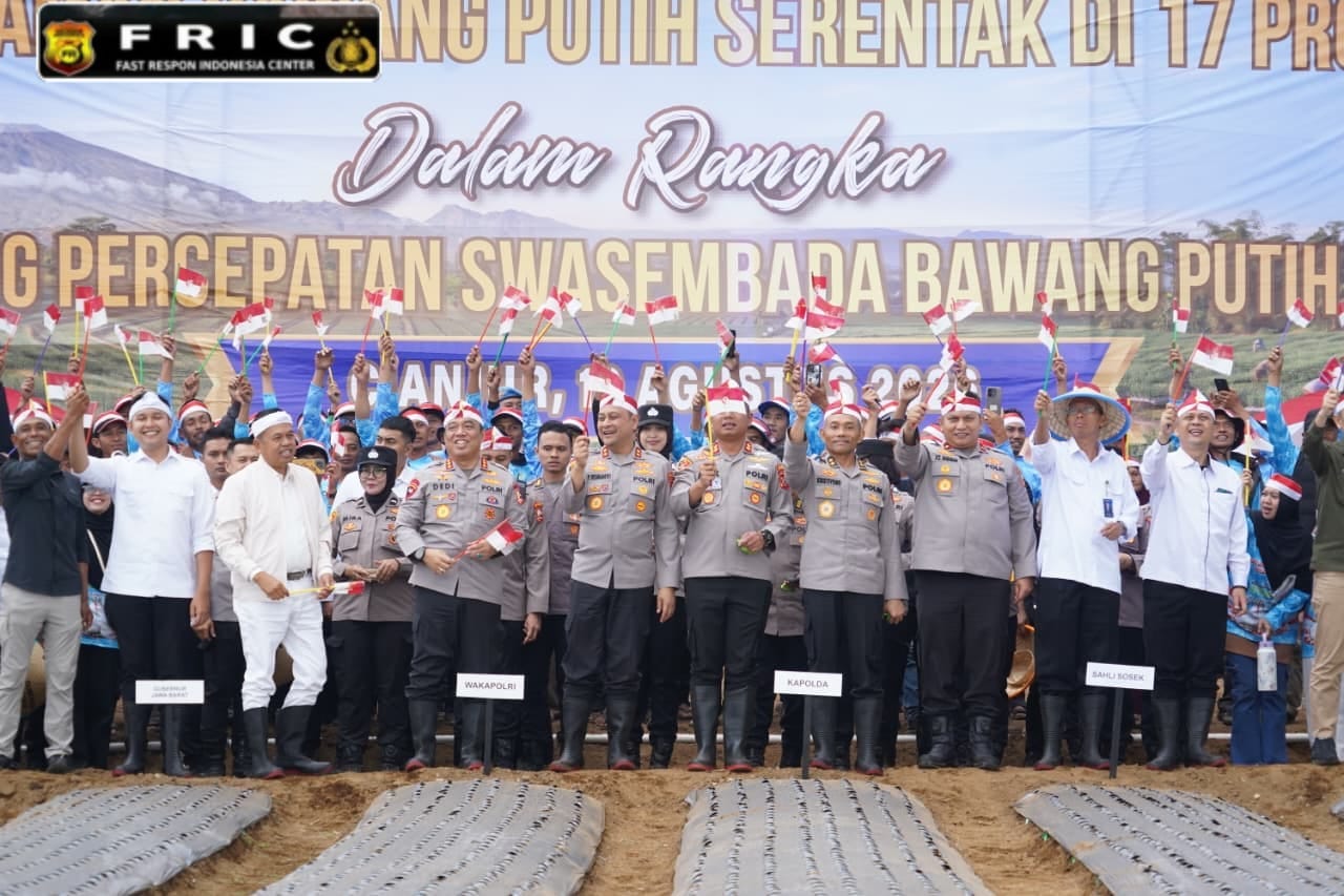 Polri Tanam Serentak Bawang Putih di 14 Daerah di Jabar