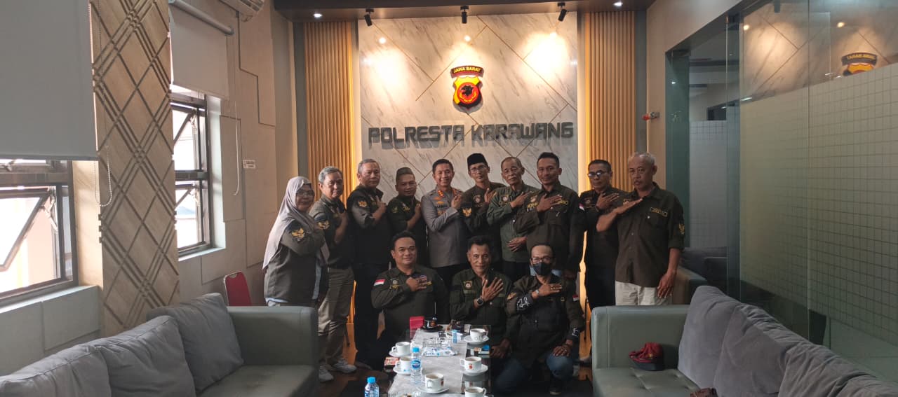 Kapolresta Karawang Perkuat Sinergi dengan AKPERSI, Dorong Pers Berimbang dan Informasi Berbasis Fakta