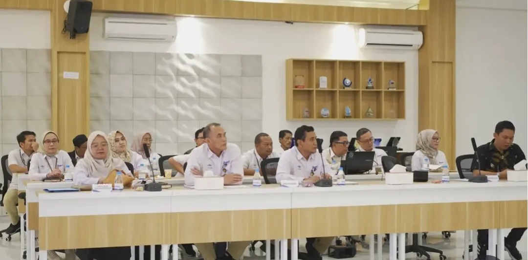 Perumdam Tirta Tarum Catat Kenaikan Dividen, Bupati Aep Minta Pelayanan Air Bersih Terus Ditingkatkan