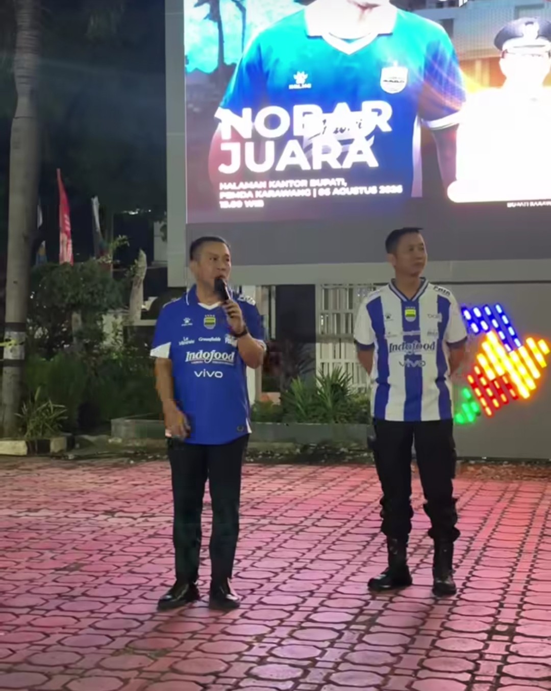 Final Piala Presiden 2026 Jadi Magnet Warga, Nobar di Plaza Pemda Karawang Berlangsung Aman dan Kondusif
