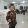 Pemdes Lebak Anyar Salurkan Bantuan Beras ke 600 KPM, Kades Gugun Gunawan, S.H: “Tepat Sasaran dan Tepat Waktu
