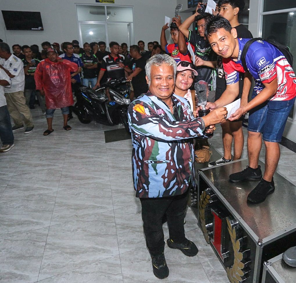 Bravo! Ketua DPD IPK Kota Siantar Berikan Hadiah Pemenang Road Race Tahun 2026