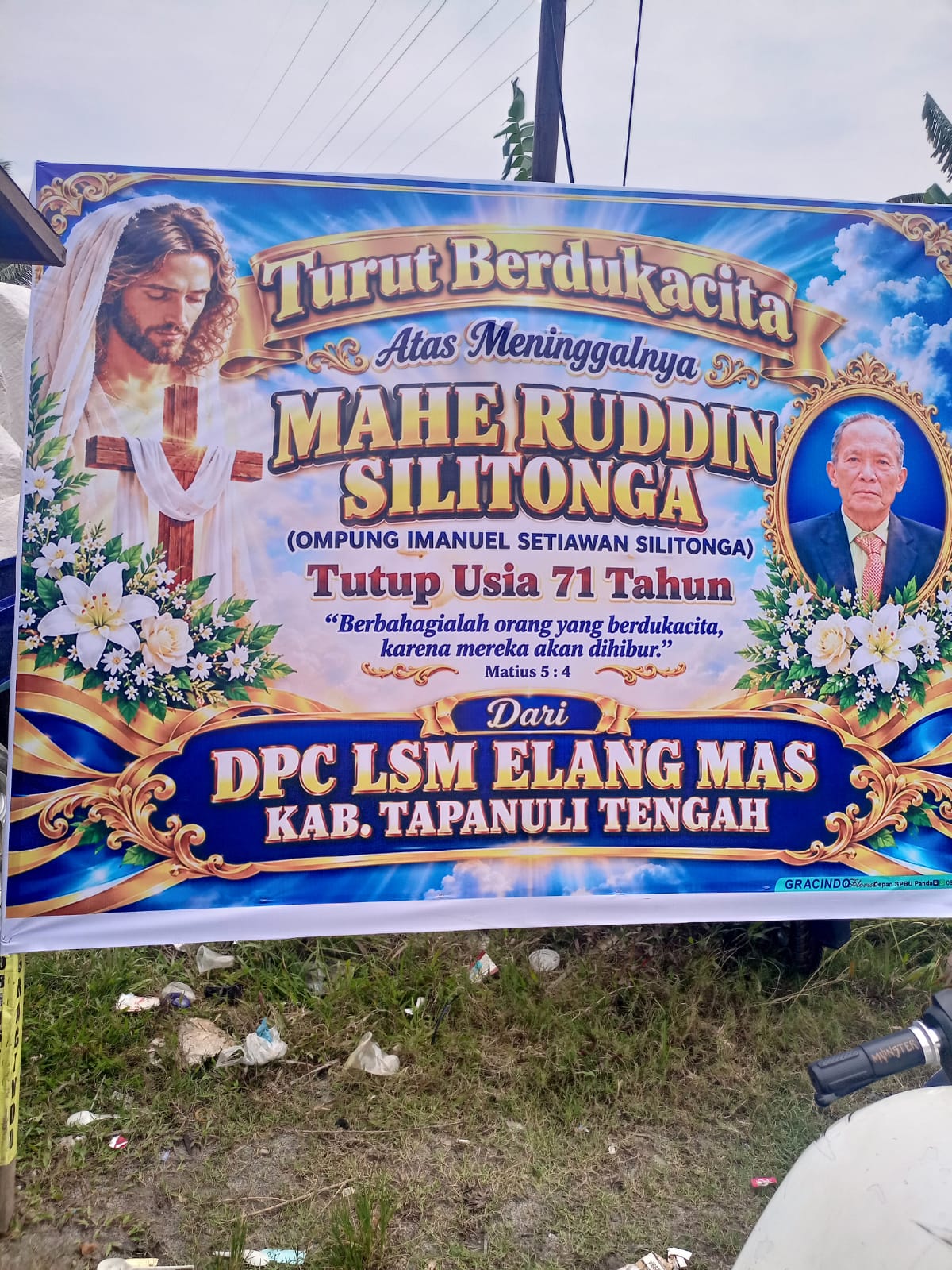 DPC LSM ELANG MAS KABUPATEN TAPANULI TENGAH & DPC LSM ELANG MAS KOTA SIBOLGA MELAYAT KERUMAH DUKA MAHE RUDDIN SILITONGA