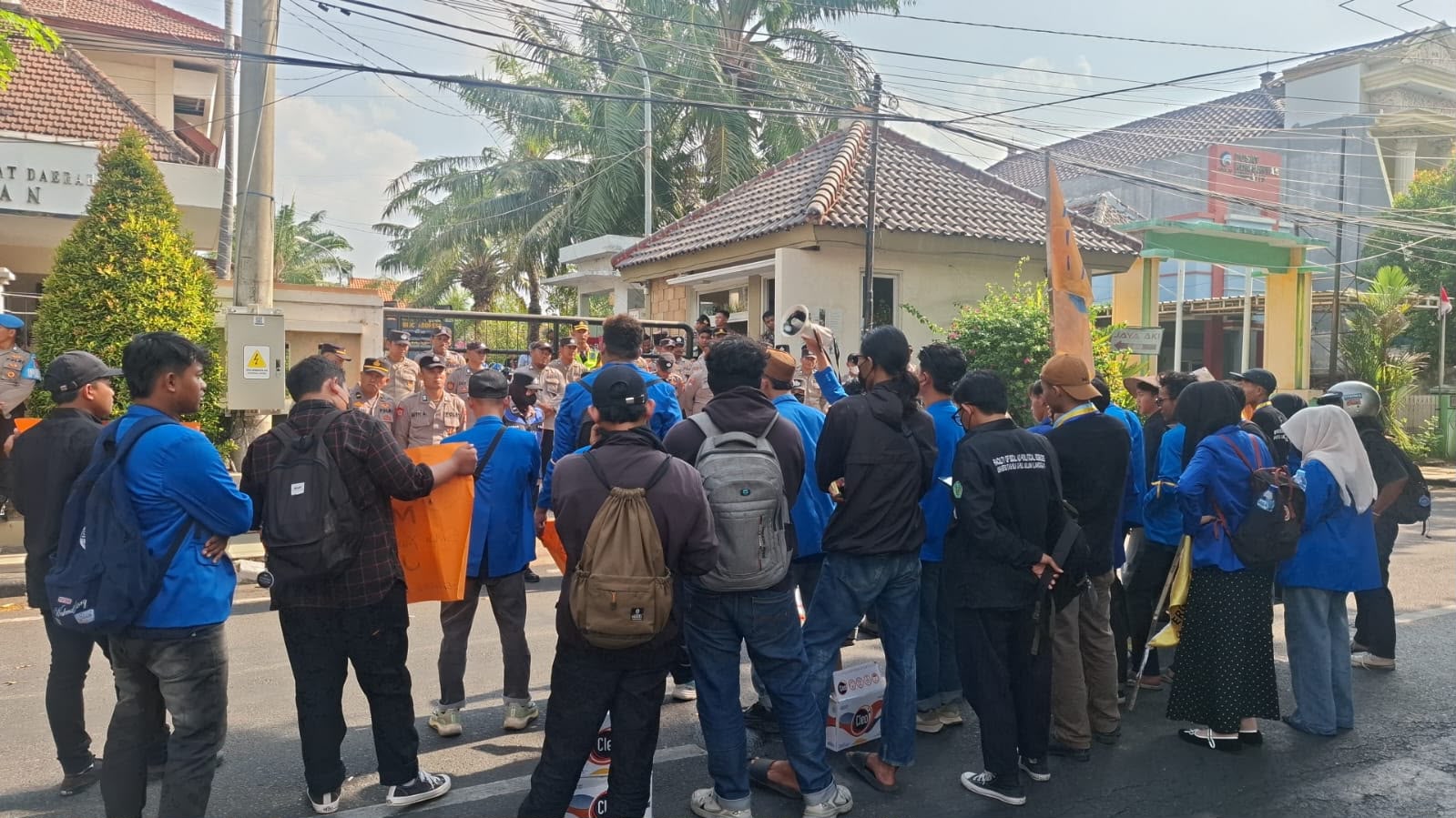 Tuntut Transparansi DBHCHT, Aksi PK PMII UNISDA Se-visi dengan Jaringan Masyarakat Lamongan