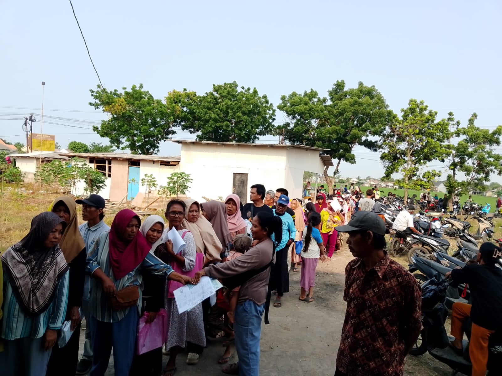 Bantuan Pangan Beras Di Salurkan Serentak di 9 Desa Di Kecamatan Blanakan.