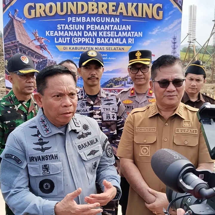 Kepala Bakamla RI Letakkan Batu Pertama Pembangunan Kantor Stasiun Pemantauan Keamanan dan Keselamatan Laut di Kepulauan Nias