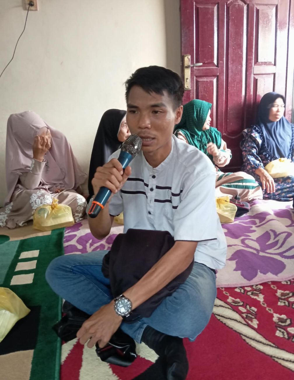 Mengatas NamakanMuallaf Datangi Perwiritan Ibu Lalu Minta Sumbangan