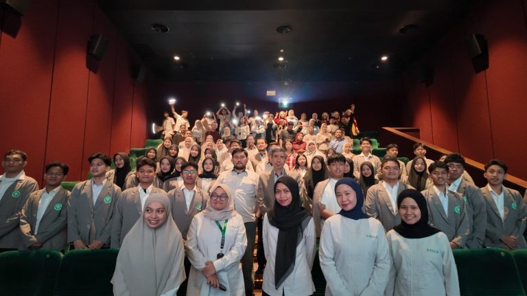 Kalla Institute Makassar Sambut Maba di XXI Nipah Mall