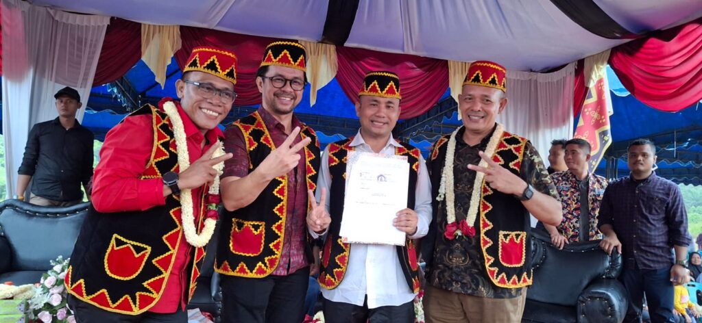 Forum Pemuda Ono Niha Desak Ketua DPC HIMNI Tapteng Transparan Soal Kontrak Politik MAMA