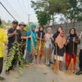 Ngosrek Bersama Muspika, Bhabinkamtibmas Polsek Cibatu Ajak Warga Jaga Kebersihan Lingkungan