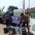Peduli Warga di Musim Kemarau, Polsek Jatiluhur Salurkan 1.000 Liter Air Bersih ke Desa Cisalada