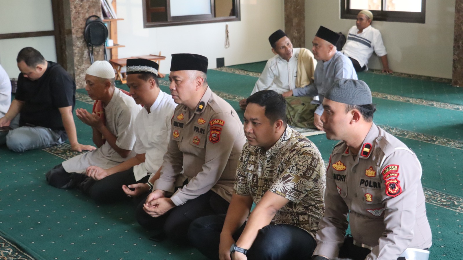 KEPOLISIAN RESOR PURWAKAJumat Keliling, Polres Purwakarta Perkuat Silaturahmi dan Kedekatan dengan Masyarakat