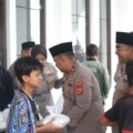 Jumat Berkah, Kapolres Purwakarta Berbagi Makanan kepada Anak-anak, Pererat Kedekatan dengan Masyarakat