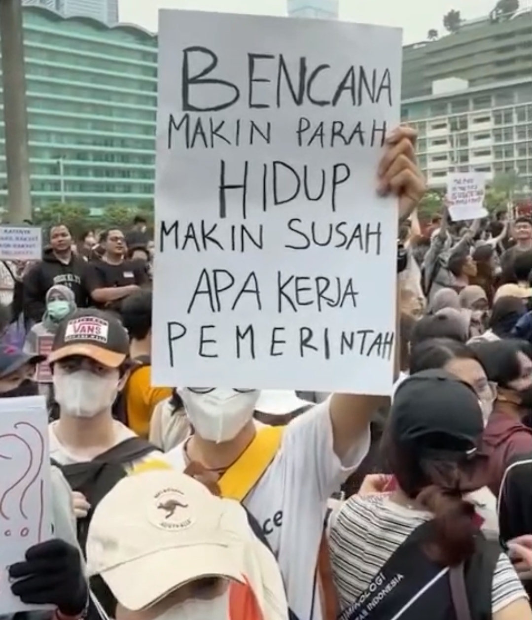 DEWAN PAKAR DPP LSM ELANG MAS Prof DR Sutan Nasomal : Hidup Makin Susah Di Sampaikan Dalam Aksi Demo Itu Fakta